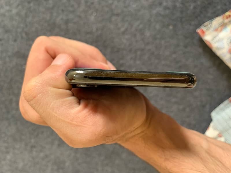 iPhone X 64 GB Non-PTA Black (mate) Color 5