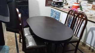 dinning table with 06 chairs used like new whtsapp 03333897822 no call 0