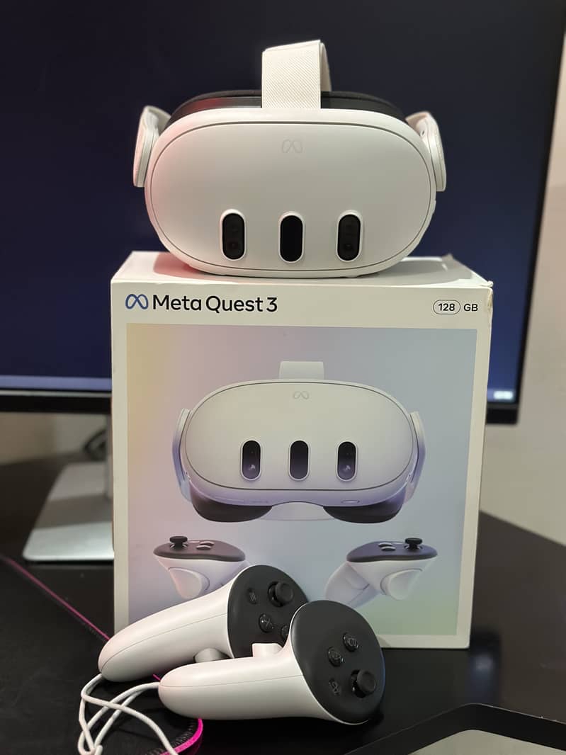 Oculus Quest 3 Brand New ( Bought on 22 AUG ) [ Free Link Cable 5M ] 1