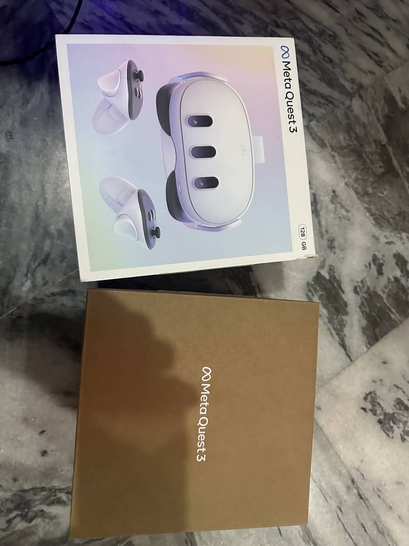 Oculus Quest 3 Brand New ( Bought on 22 AUG ) [ Free Link Cable 5M ] 7