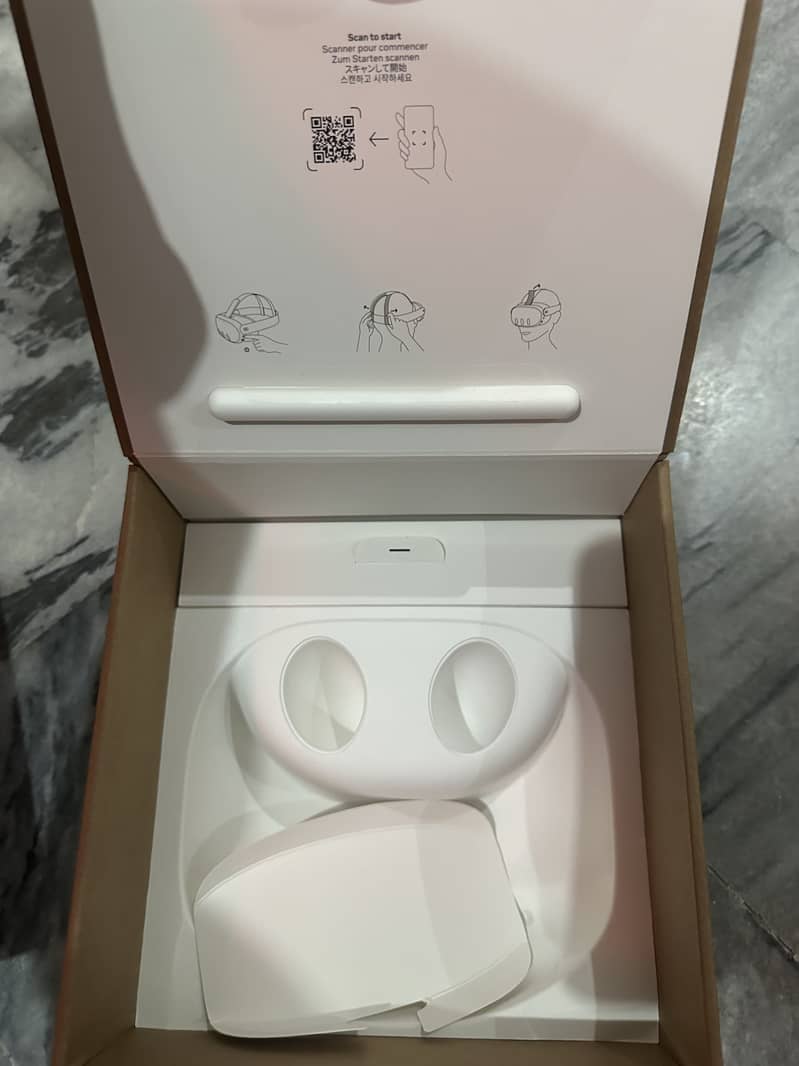 Oculus Quest 3 Brand New ( Bought on 22 AUG ) [ Free Link Cable 5M ] 8