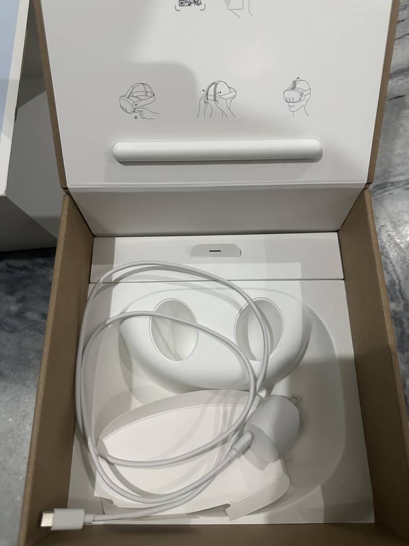 Oculus Quest 3 Brand New ( Bought on 22 AUG ) [ Free Link Cable 5M ] 9