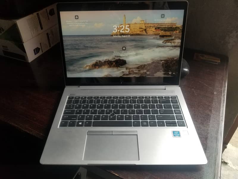 HP EliteBook 840 1