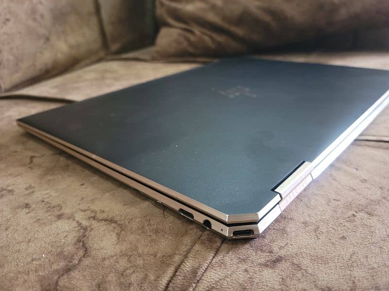 HP SPECTRE I7 8TH GEN 4K TOUCHSCREEN X360 6