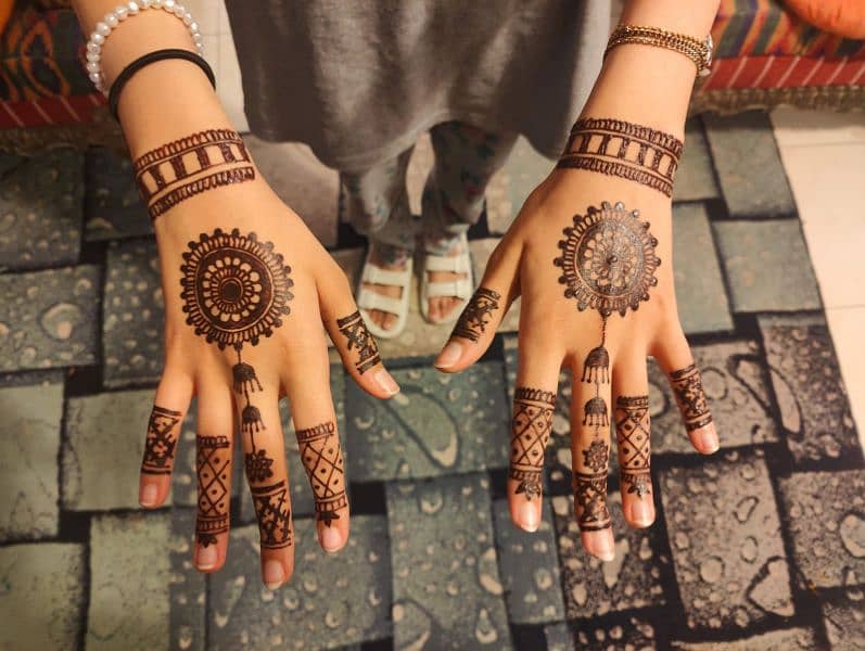 Mehndi service 2