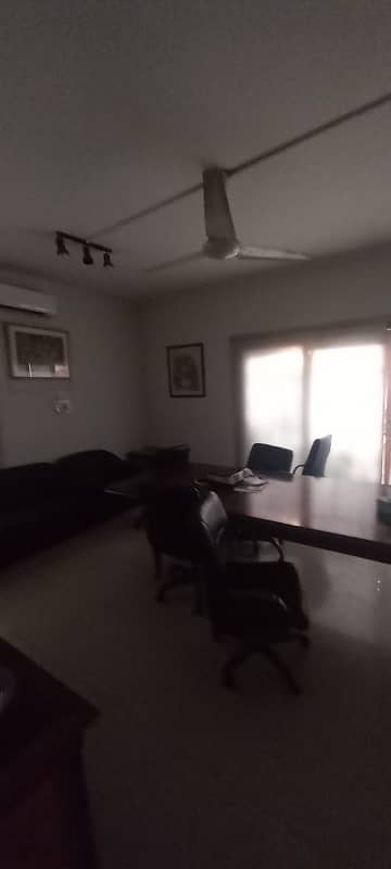 Purly Silent Commercial 600 Sq Yards Bungalow G+1 Near Shaheed E Millat Road 0