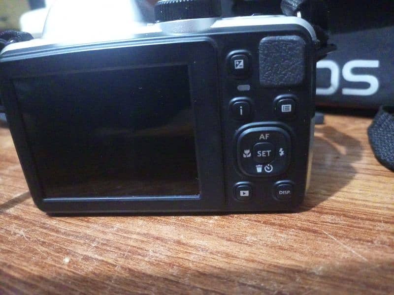 Kodak pixpro AZ361 digital mirror less camera 1