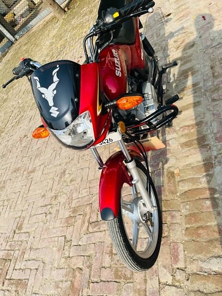 Suzuki 110s 2022 model red coler total 17500 se Kam chali ha 2