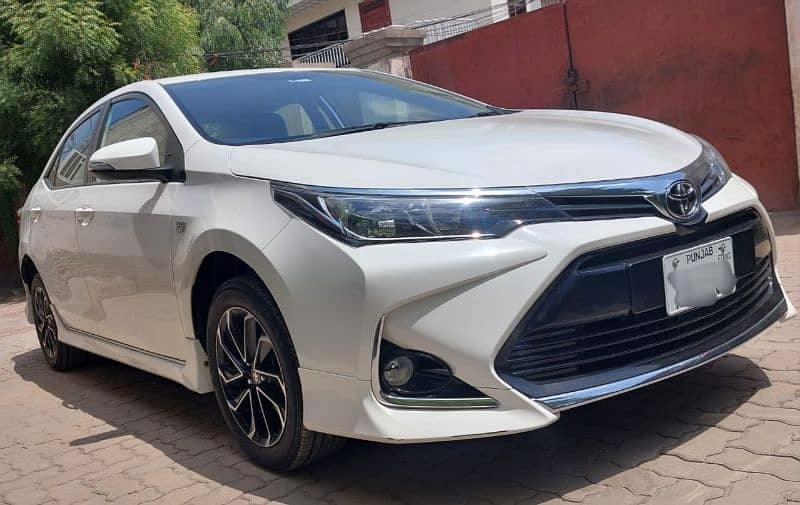 Toyota Corolla Altis 2023 3