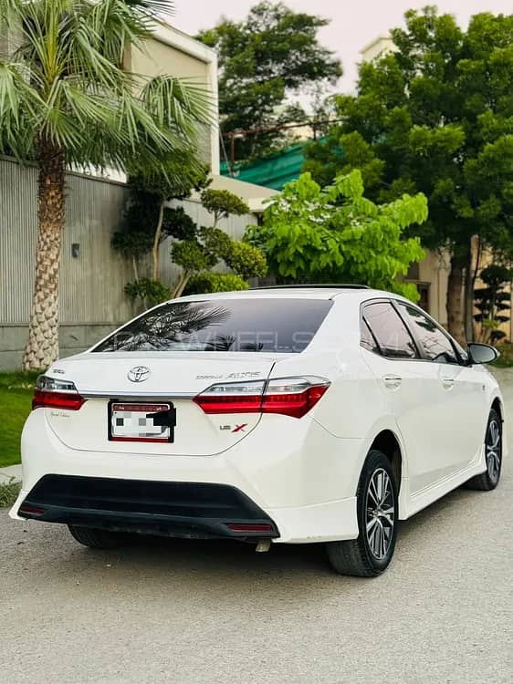 Toyota Corolla Altis 2022 X Automatic 1.6 9