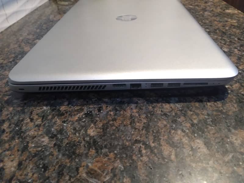 HP Laptop 4