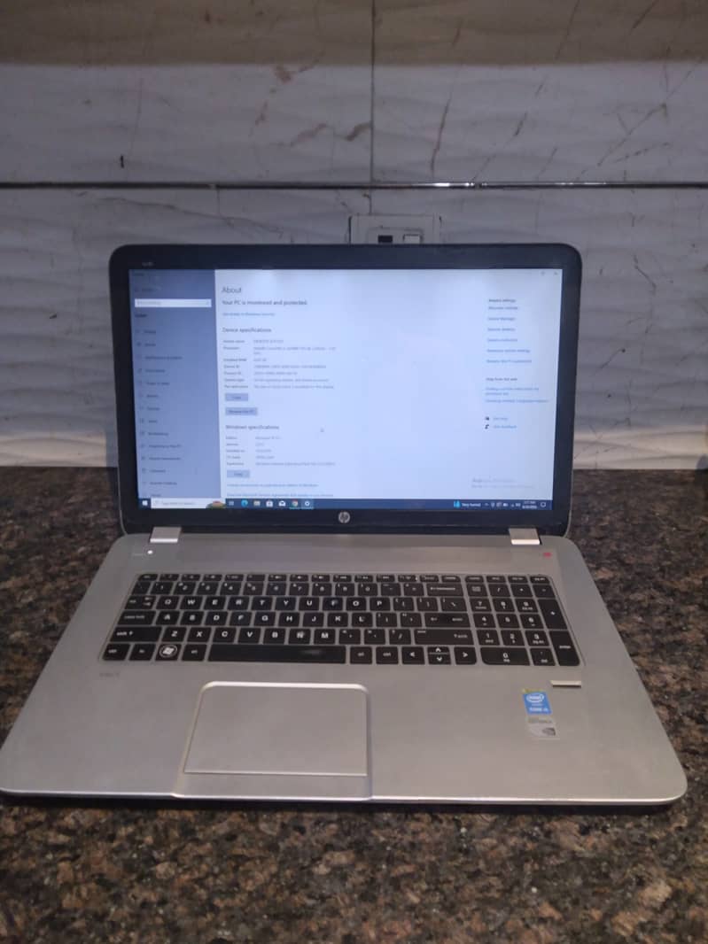 HP Laptop 9