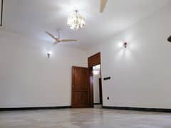 1 Kanal Beautiful House Available For Family & Facing Park 0