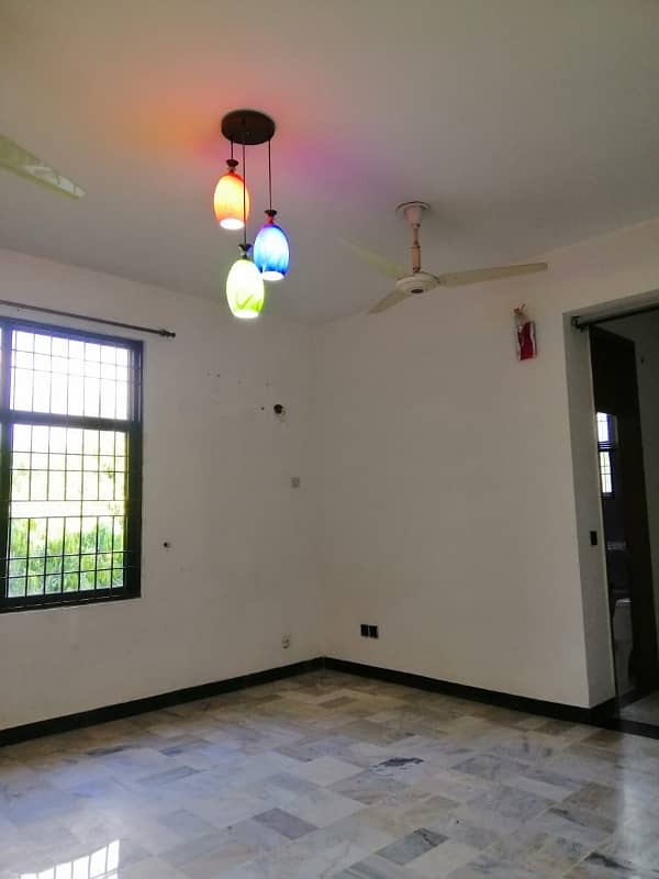 1 Kanal Beautiful House Available For Family & Facing Park 6