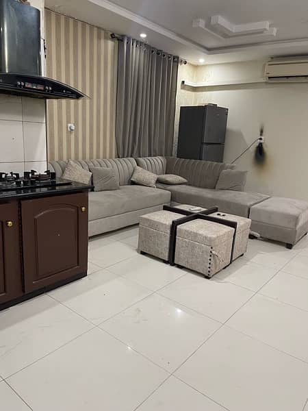 F11 daily basis one bed plus tv lounge for rent with all basic 1