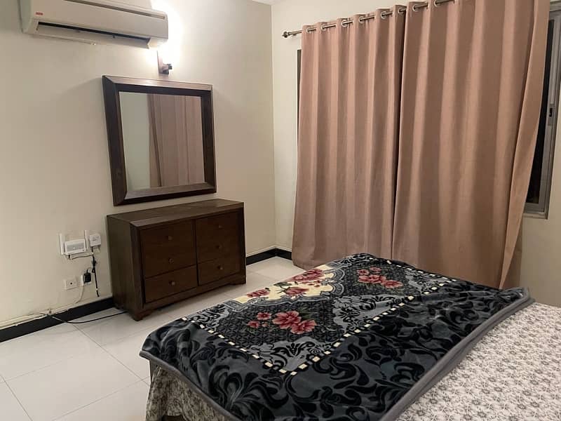 F11 daily basis one bed plus tv lounge for rent with all basic 5