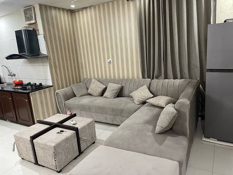 F11 daily basis one bed plus tv lounge for rent with all basic 7