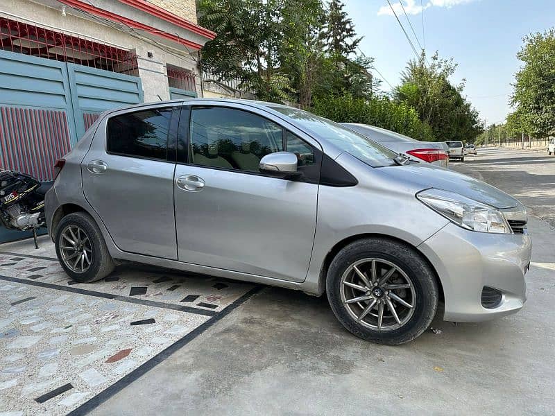 Toyota Vitz 2014 1000cc 2