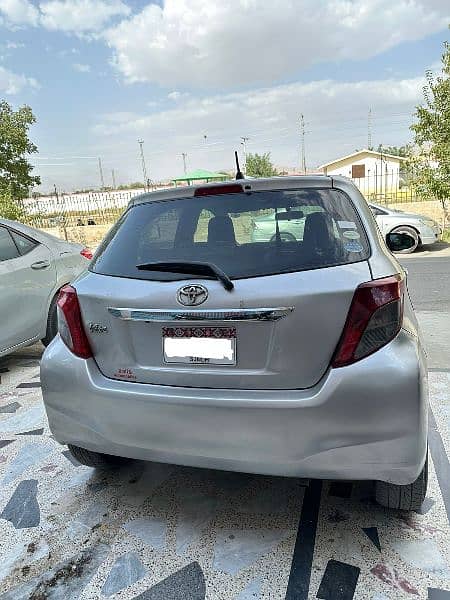 Toyota Vitz 2014 1000cc 3