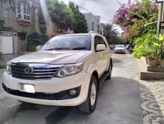 Toyota Fortuner 2014 0