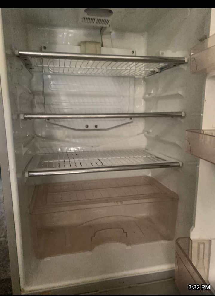 Fridge in perfect condition 2