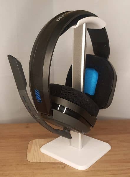 Astro A10 logitech gaming headphones 2