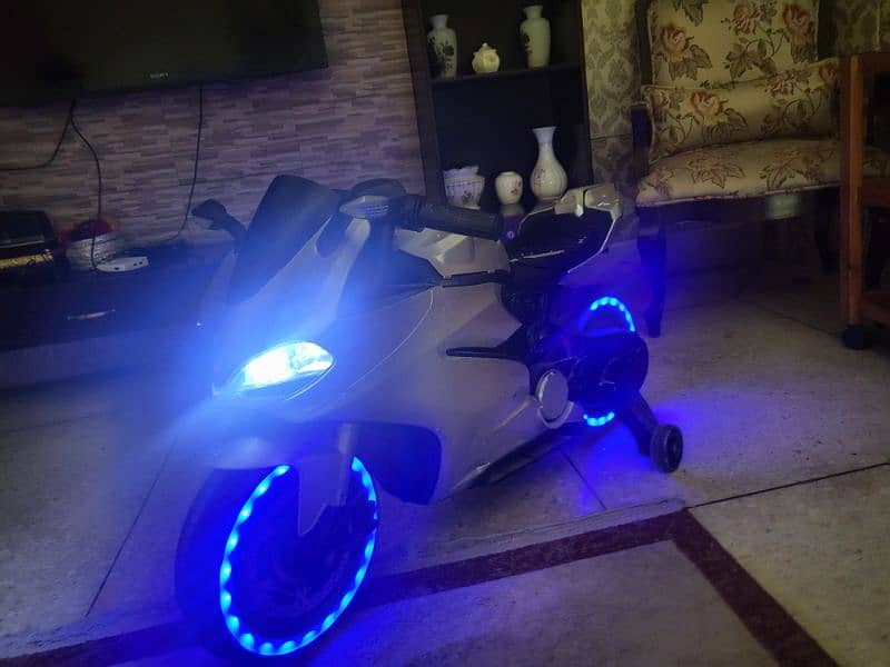 electric bike, 8 /10 condition. works perfectly 0