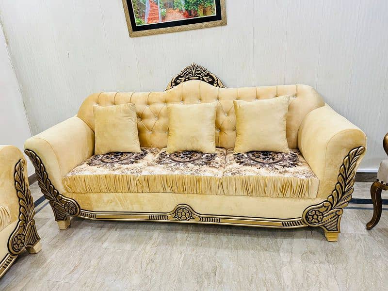 3 seater taj sofa 0