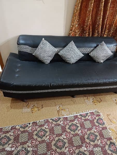 5 seater Sofas with table 4