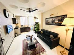 One bedroom luxury apartment on daily basis in bahria town lahore