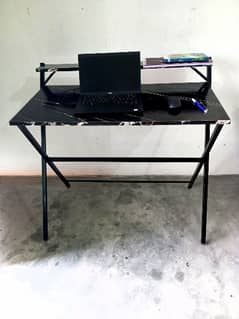 BRAND NEW Beautiful Smart Laptop Table