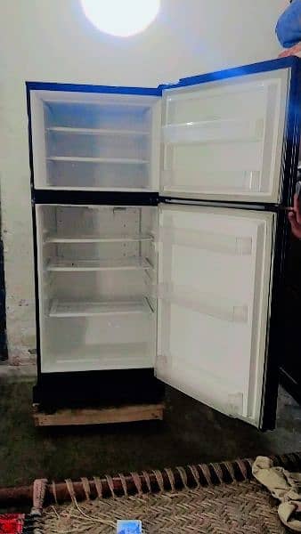 fridge for sale in very good condition 1