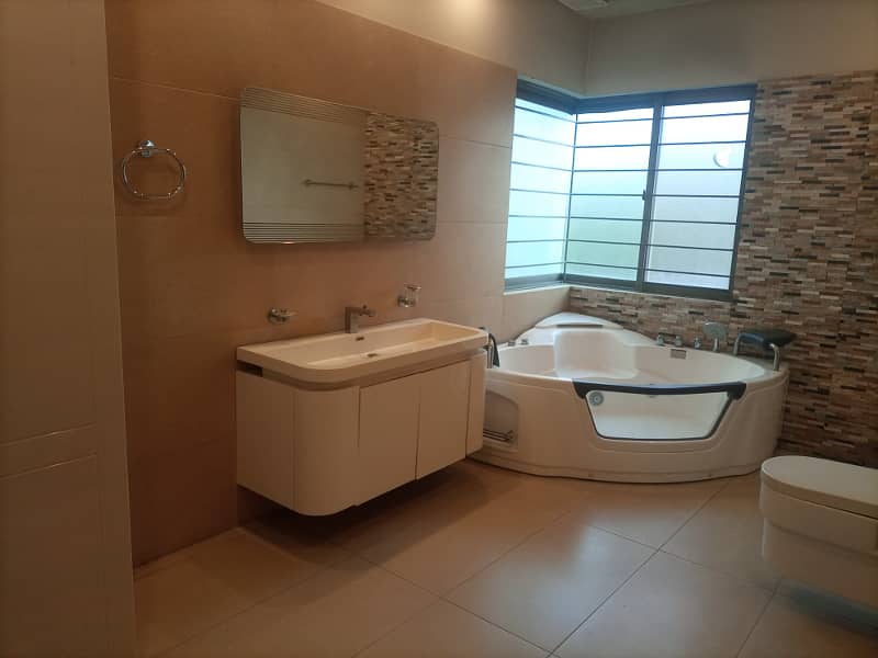 Fully Furnished Luxury 1 Bedroom Available For Rent In DHA PHASE 5 1