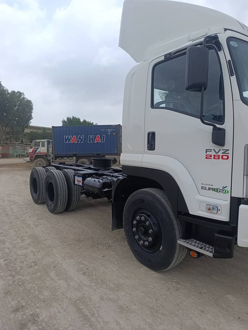 Isuzu 280hp 6x4 2