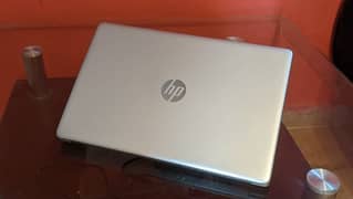 HP laptop Ci7 8th gen urgent sell