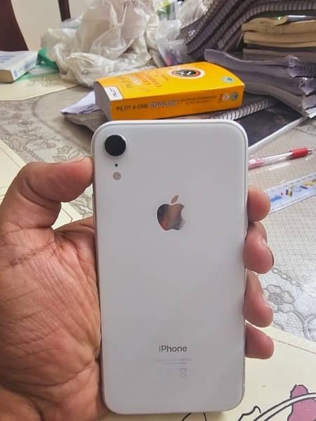 iPhone Xr 0