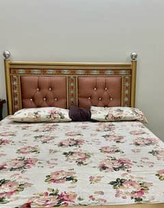 Iron bed single hand used