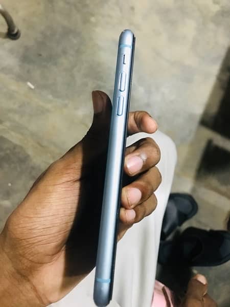 IPHONE XR 128GB No pta 4