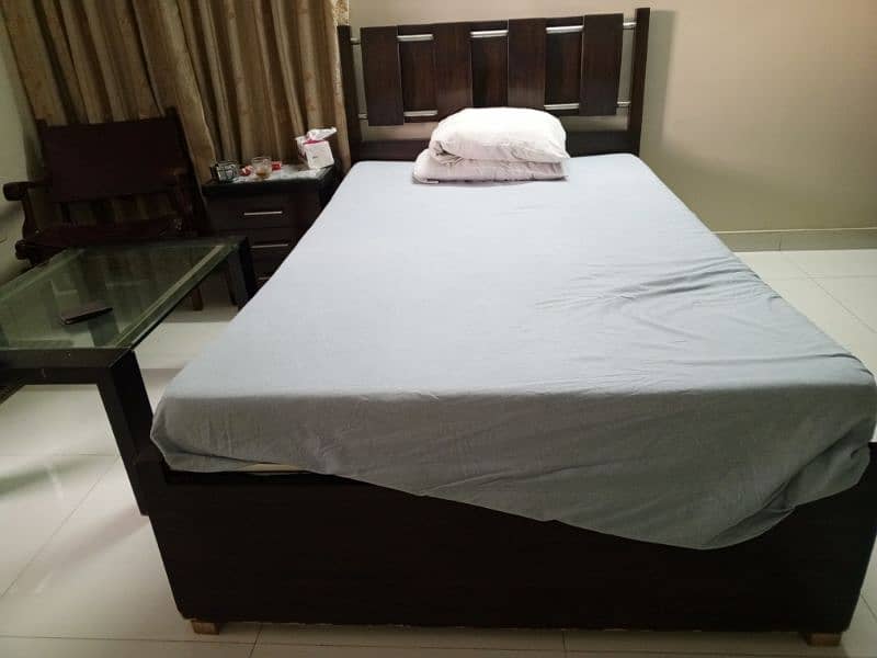 Single Bed With 3 draw Side Table And Big center Table 1