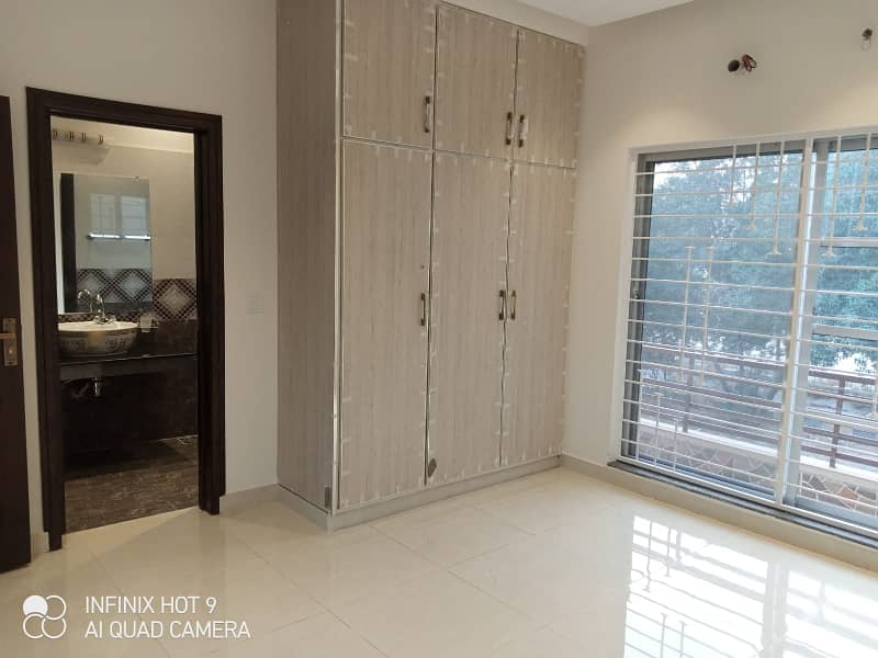 10 Marla Modern Villa For Rent In Dha Phase 4 Near MacDonald 26