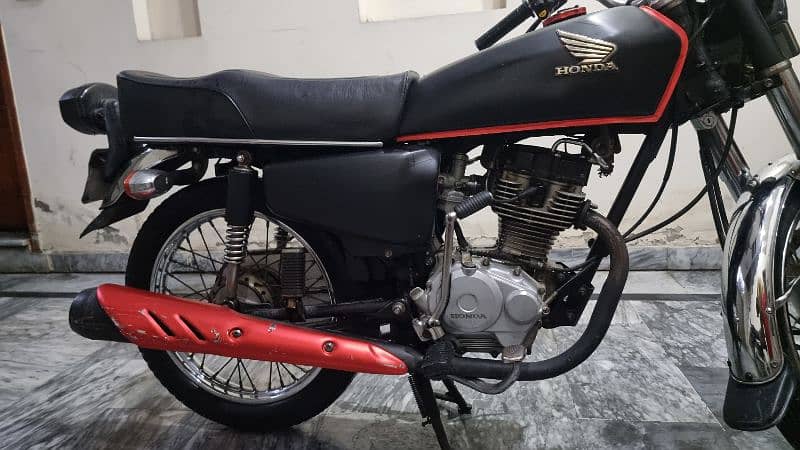 honda CG 125 Red Color 5