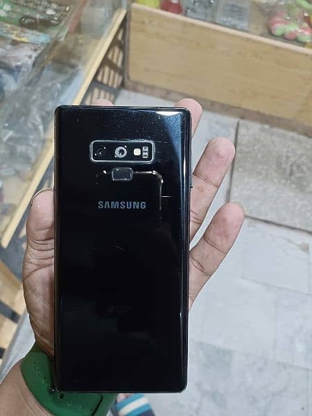 Samsung Note 9 6