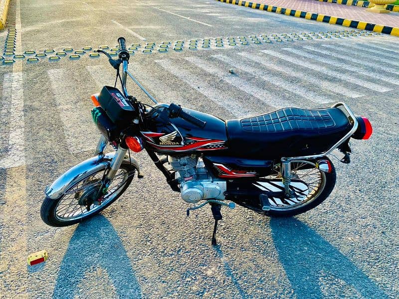 Honda 125 Multan registered 0315. . 668. . 5365 6