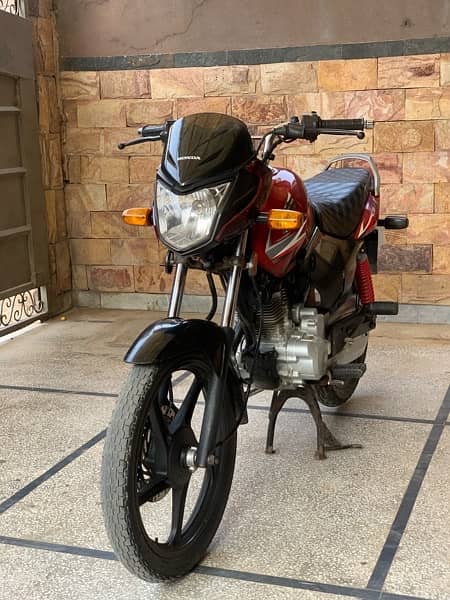 honda CB 125f 6