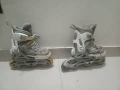 Skates for kids from 7 to 10 yrs