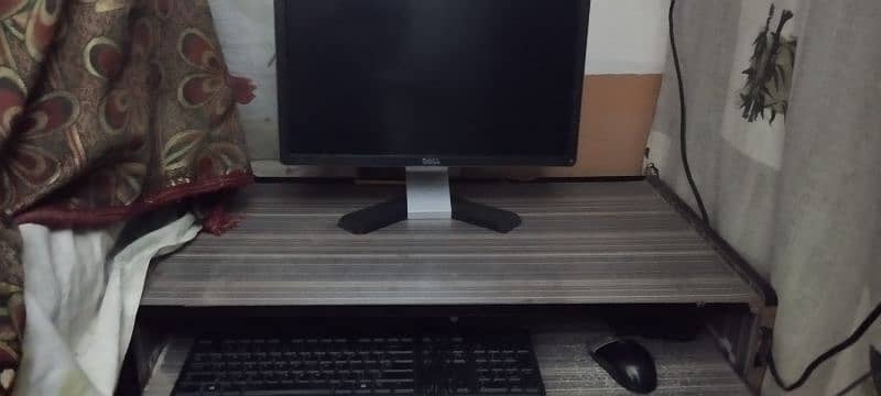 Core i5 with trolley and led 3