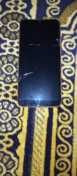 Huawei y6 2gb 32gb plz read complete 0