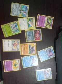 11 Pokémon cards for sale good condition with gift