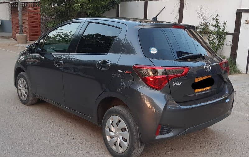 Toyota Vitz 2018 4