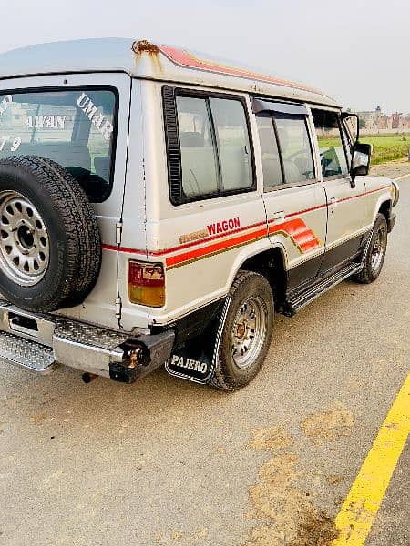 Mitsubishi Pajero 1988 0304,570,8180 1